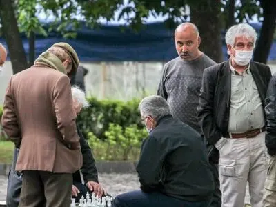 نارضایتی بازنشستگان از برخوردهای سلیقه‌ای بانک‌ها/ پرداخت «تسهیلات بدون ضامن» همگانی نشد