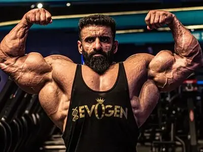 عاشقانه هادی چوپان با همسرش پس از نتایج مستر المپیا + عکس