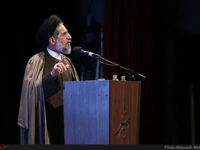 حضرت زهرا (س) نمونه بارز بانوی دینی و الگوی انسانی است