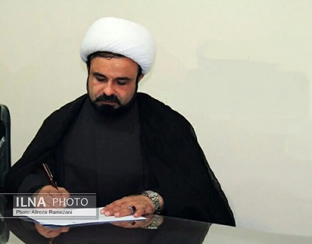 بهبود وضع درمان و توسعه آموزش عالی از اهدافم است