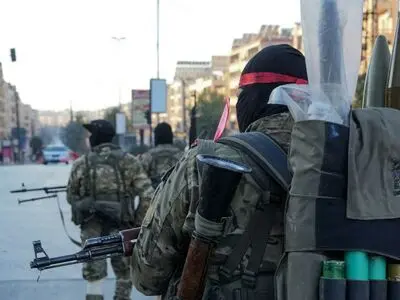 دستورکار ترامپ برای مقابله با تهران؛ قاچاق سلاح و ایجاد ناامنی در ایران است/ اوکراین صحنه جنگ با روسیه را به سوریه کشانده است