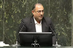 مصادره تجمعات مردمی و حمله به مسئولان، خطایی نابخشودنی است/ برخی خود را «سوپرانقلابی» می‌دانند اما خلاف منویات رهبری رفتار می‌کنند