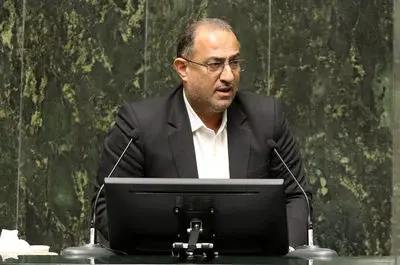 مصادره تجمعات مردمی و حمله به مسئولان، خطایی نابخشودنی است/ برخی خود را «سوپرانقلابی» می‌دانند اما خلاف منویات رهبری رفتار می‌کنند