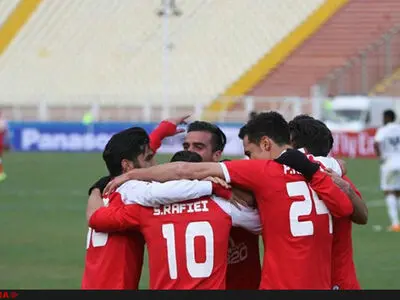 تراکتورسازی 2-0 پاختاکور؛ سرخپوشان در آستانه اولین صعود 