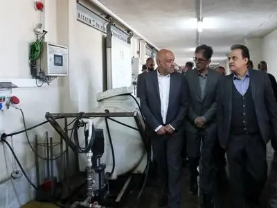 کارگران صنایع غذایی بیش از زمان عادی فعال هستند/محصولات غذایی بدون اختلال به دست مردم می‌رسد