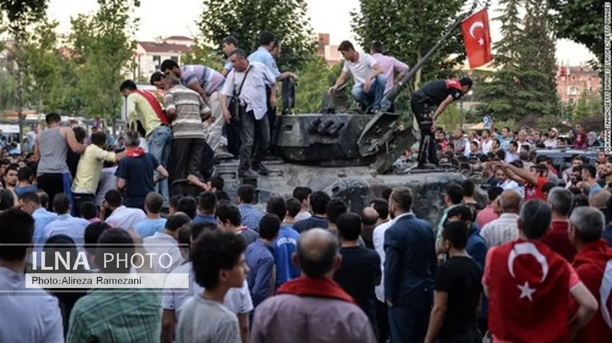 حداقل یک پایگاه هوایی همچنان در کنترل عاملان کودتا است