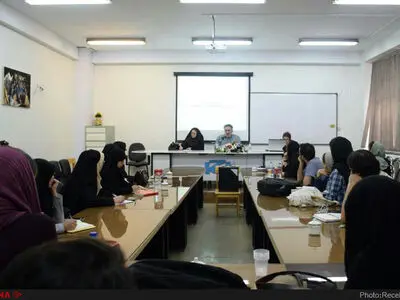 برنامه‌های سیمای ملی بازتولید کلیشه‌های جنسیتی است/رسانه از طریق برنامه‌های پربیننده‌ای چون دورهمی سعی در تقویت نابرابری دارد