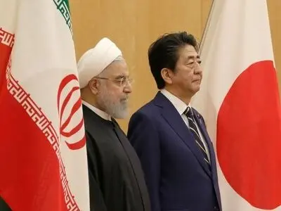Rouhani, Japanese PM confer on regional, int'l issues