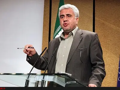 نرخ بیکاری در میان فارغ‌التحصیلان ۳۰ درصد است/ تغییر در ساختار دانشگاه آزاد