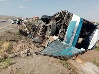 واژگونی اتوبوس در جاده بردسکن-سبزوار ۲ کشته و ۴۰مصدوم برجای گذاشت
