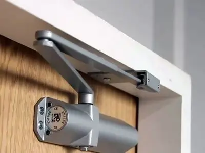 بررسی بهترین جک آرام بند درب ورودی