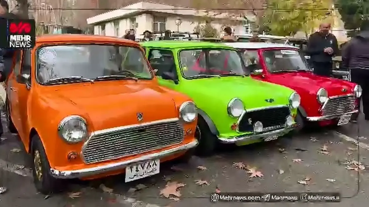 تصاویری از نمایشگاه خودروهای کلاسیک و تاریخی در مجموعه فرهنگی نیاوران