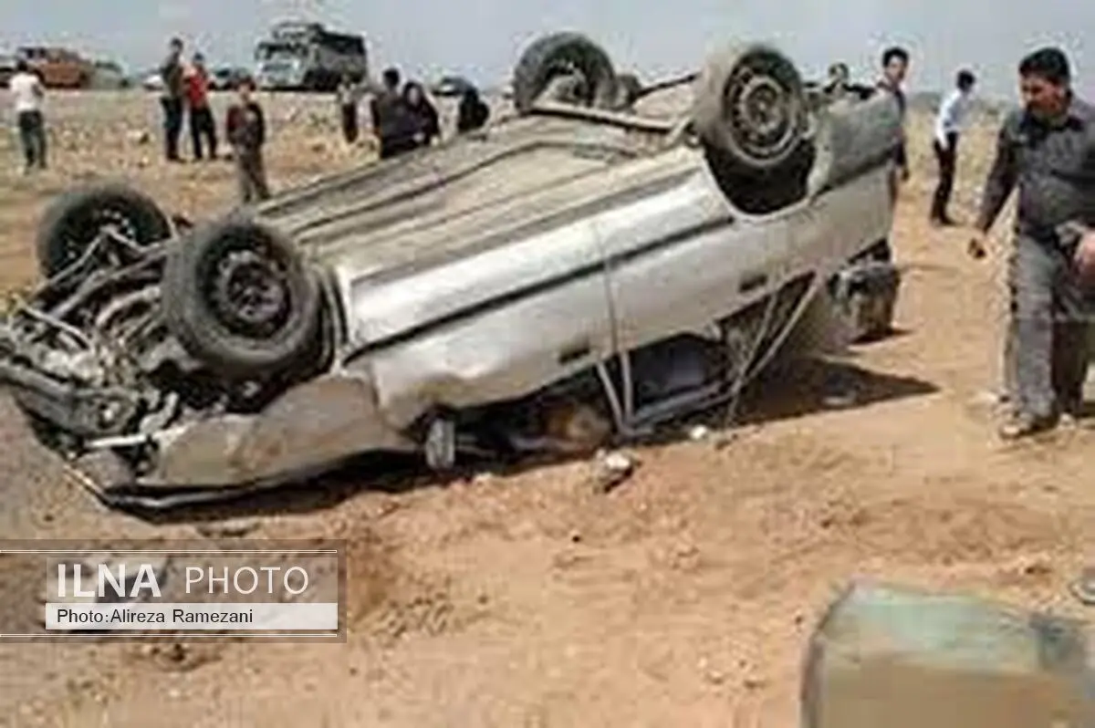 واژگونی  پژو در 55 کیلومتری اتوبان قم - کاشان چهار مصدوم به جای گذاشت