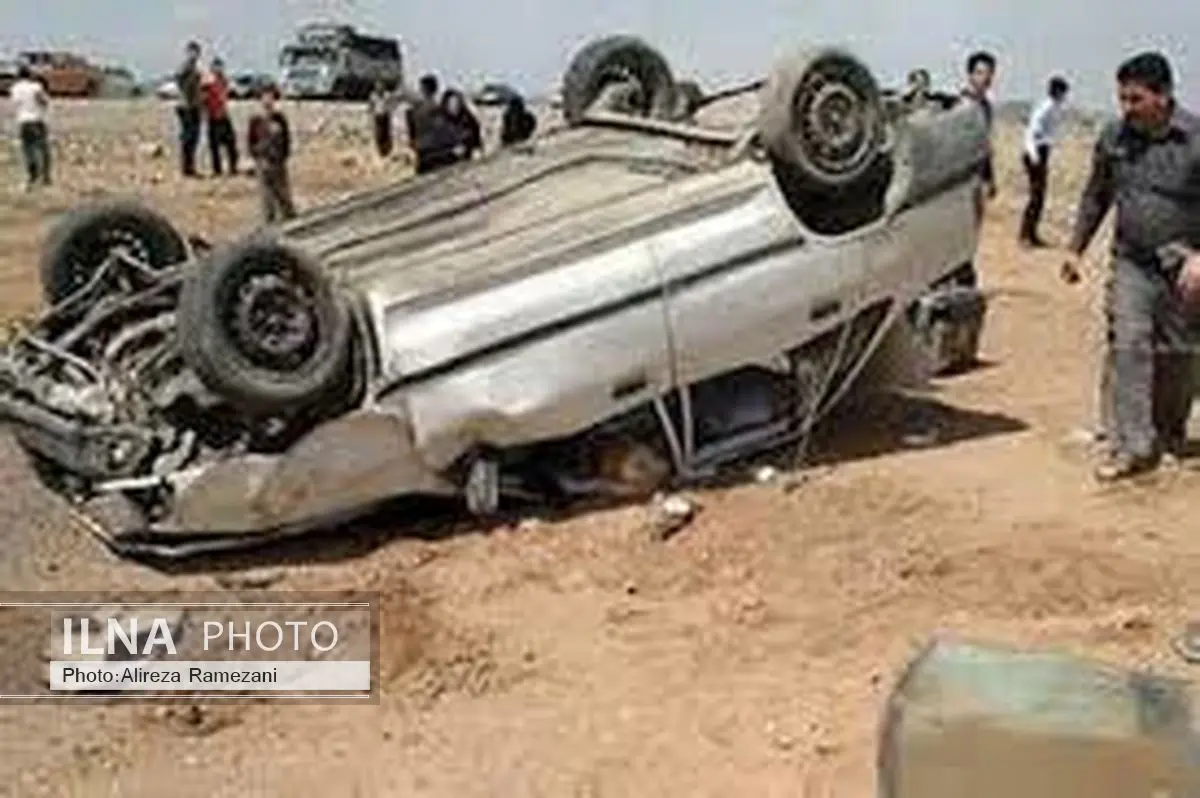 واژگونی پژو در 55 کیلومتری اتوبان قم - کاشان چهار مصدوم به جای گذاشت