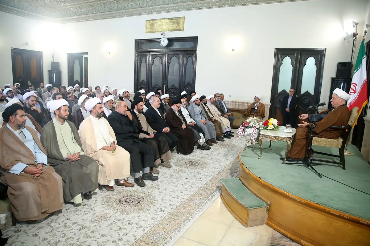 فقه اسلامی برای اداره جامعه باید به روز شود