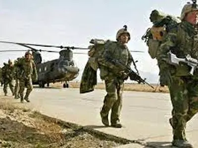 خروج سربازان آمریکایی باقی‌مانده در افغانستان آغاز شده است