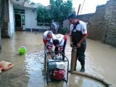 امدادرسانی به ۵۰۰ تن و تخلیه آب از ۲۶ واحد مسکونی