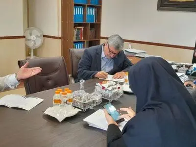 ملاقات مردمی معاون عمرانی استاندار تهران/ رسیدگی به مشکلات ۲۰ نفر از شهروندان