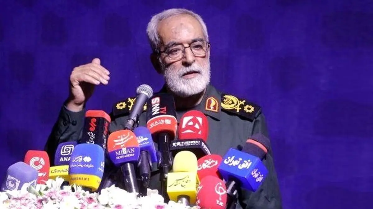 منافقین مشخصات دانشمندان هسته‌ای ما را به دشمنان دادند