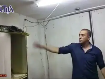 مبارزه یک مرد فلسطینی با مار عظیم‌الجثه