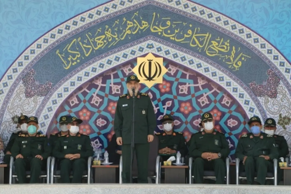 سپاه خار چشم دشمنان و سد راه آنان است