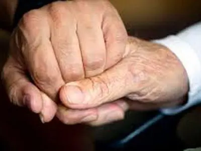 راهکارهای مراقبت از مبتلایان آلزایمر در شرایط جنگی