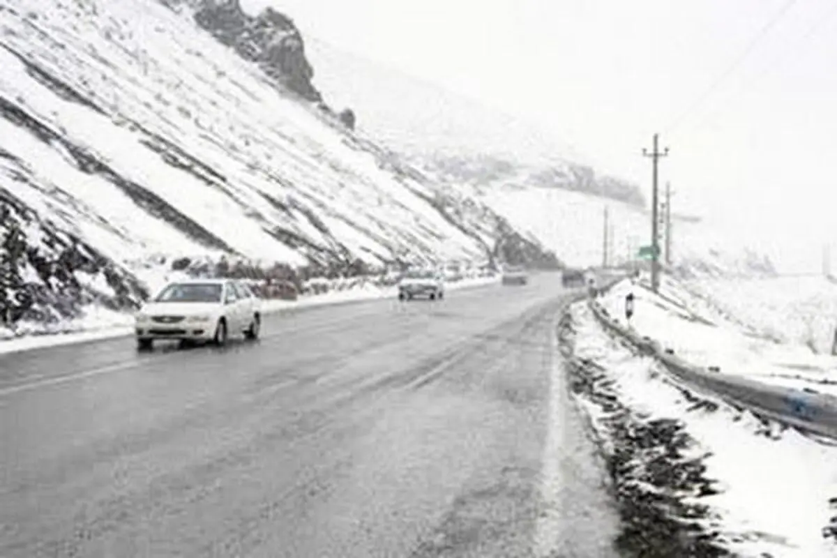 تردد در محورهای اصلی استان برقرار است