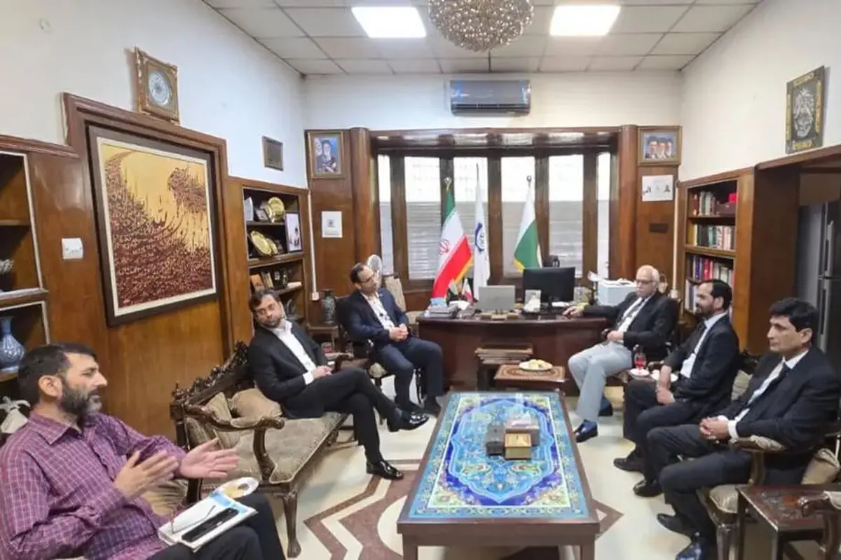 ایران نماد دفاع از عزت اسلامی است