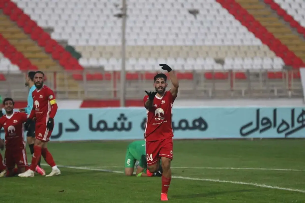 محمد قنبری، فرشته نجات تراکتور