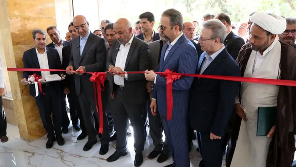 مجموعه فرهنگی، ورزشی و رفاهی کارگران کرمانشاه افتتاح شد