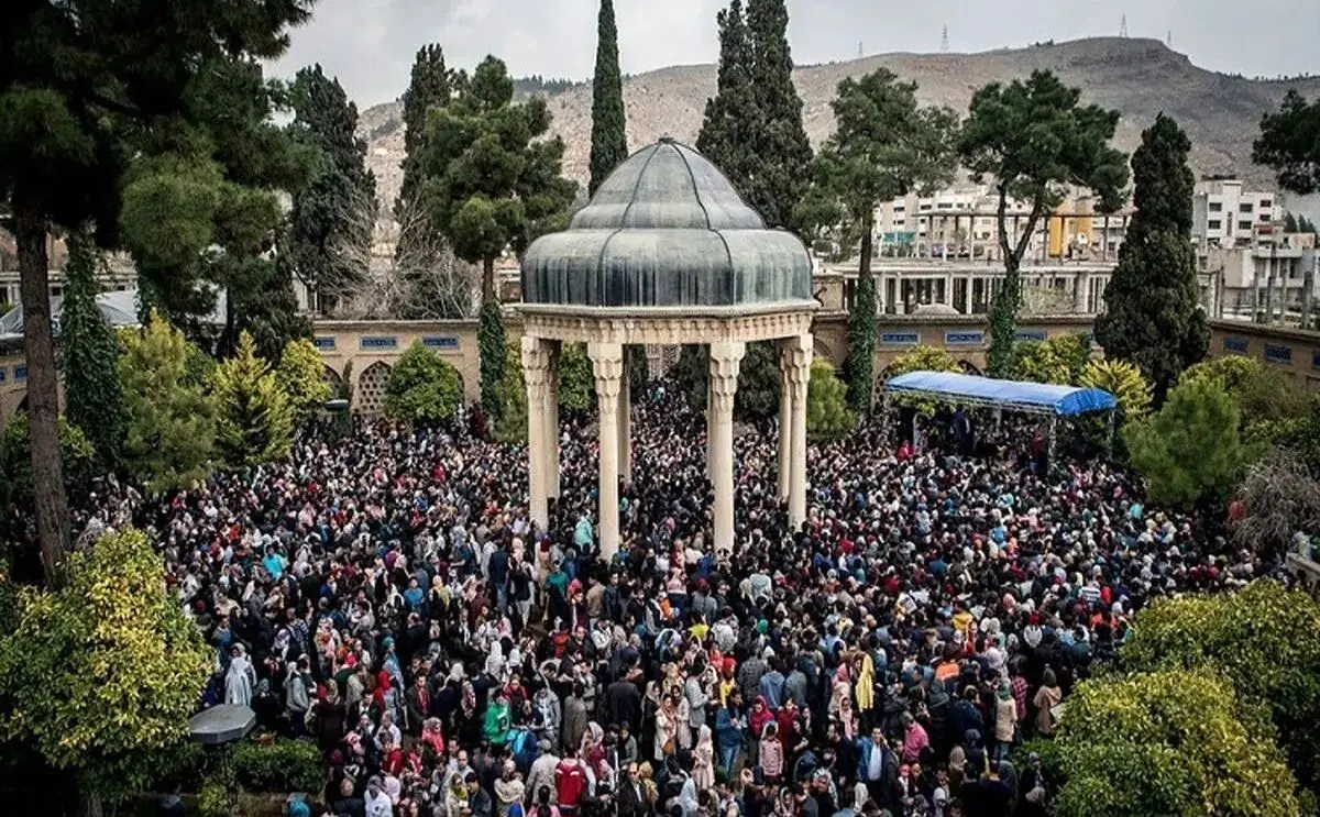 حافظیه، تخت‌جمشید و سعدیه در صدر اماکن پربازدید تاریخی 