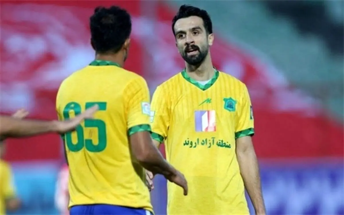 تهدیست: توپ به دستم خورد به گل دوم پرسپولیس تبدیل شد(ویدیو)