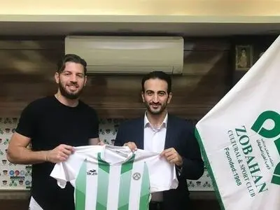 مهدی خلیل با ذوب آهن تمدید کرد