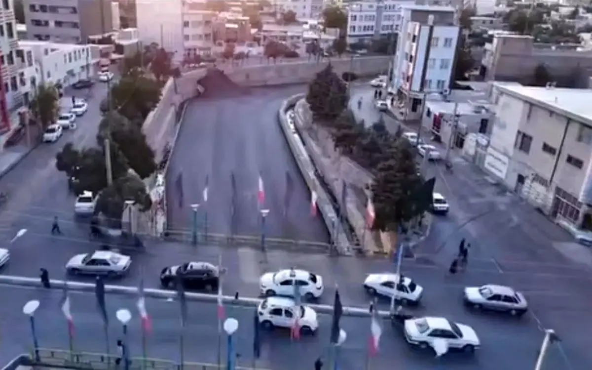 در لرستان یک رودخانه را آسفالت کردند! + فیلم