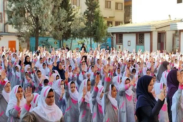 نواخته‌ شدن زنگ «آغاز نصرالله» در مدارس گلستان