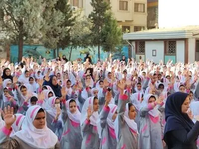 نواخته‌ شدن زنگ «آغاز نصرالله» در مدارس گلستان