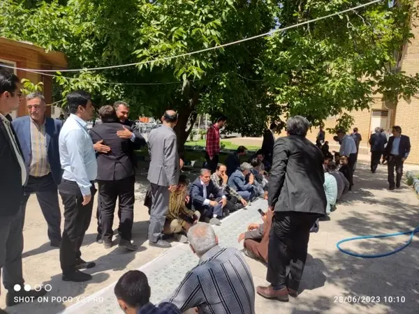 اعتراض مسالمت آمیز کارکنان استانداری کهگیلویه و بویراحمد