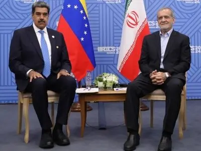 على هامش قمة بريكس.. الرئيس الايراني يلتقي نظرائه الفنزويلي والبوليفي والبيلاروسي