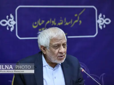 اقتصاددانانی که با رئیس‌جمهور جلسه داشتند با حذف ارز ۴۲۰۰ تومانی مخالف بودند