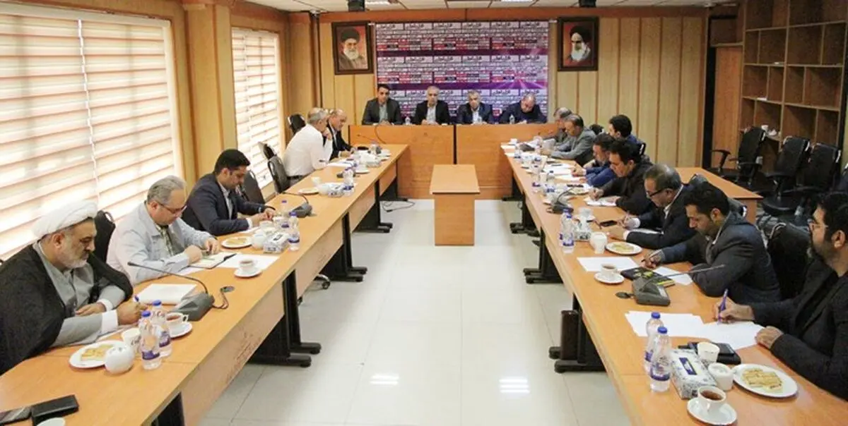 جلسه معاونان فرهنگی لیگ برتری ها با مدیران سازمان لیگ/ غیبت تراکتورسازی و ذوب آهن