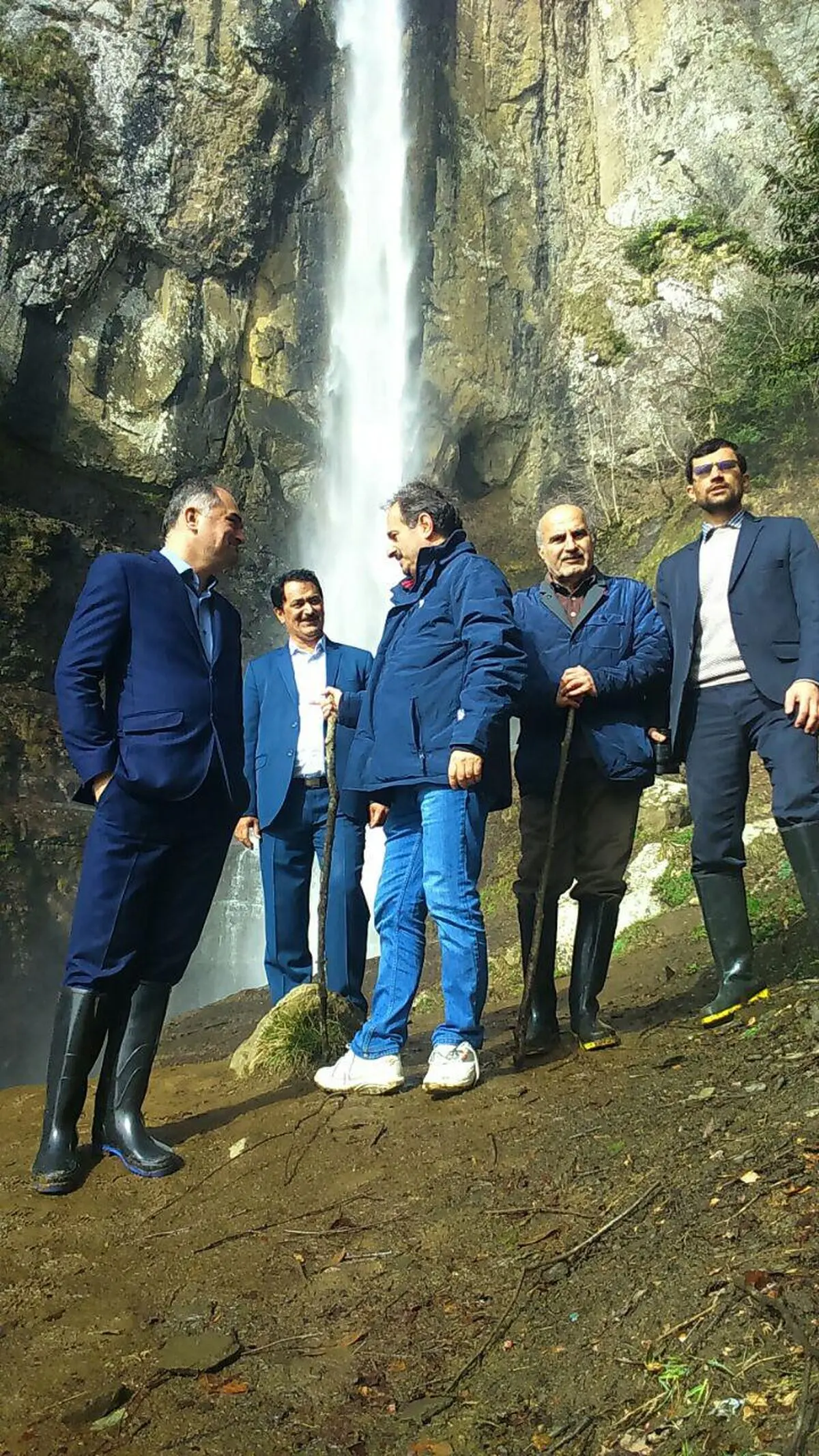 بازدید و ارزیابی میدانی از وضعیت بزرگترین آبشار ایران