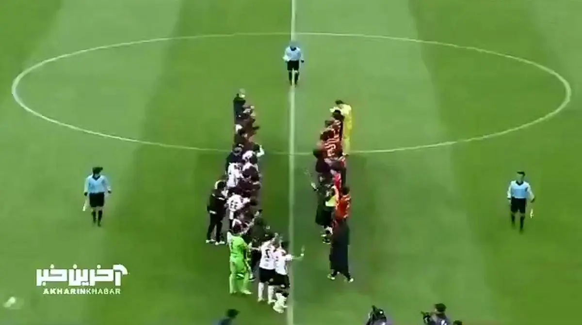 وقتی یک ژاپنی از داوری بازنشسته می‌شود این‌گونه مورد تجلیل قرار می‌گیرد + فیلم