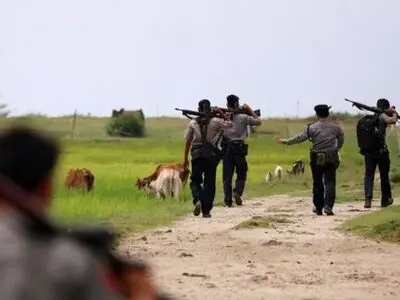 میانمار مین ضد نفر در مرز بنگلادش کار گذاشته است