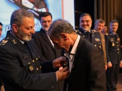 چه کسانی نشان فداکاری اعطایی رهبر انقلاب را دریافت کردند؟