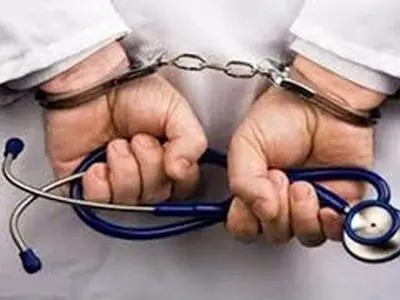 نامه رئیس کل سازمان نظام پزشکی به رئیس قوه قضائیه برای جلوگیری از حبس پزشکان 