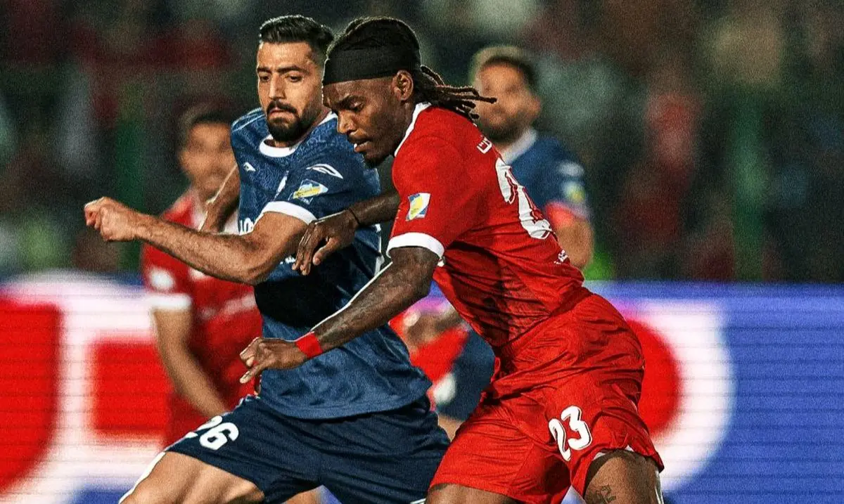 پرسپولیس ۱-۱ گل گهر: هاشمیان همچنان با تساوی ادامه می‌دهد 