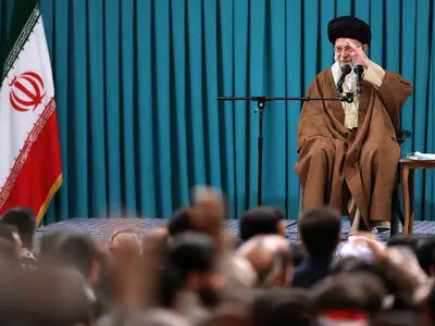 قائد الثورة: جرائم الکیان الصهیوني في غزة فضحت الغرب