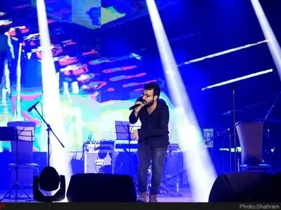 «بگو به باران» با صدای آرمان گرشاسبی و شعر شفیعی کدکنی+صوت