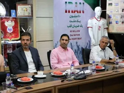 نشست مربیان لیگ برتری با ویلموتس؛ استراماچونی در کنار هاشمیان