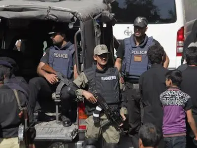 کشته شدن ۲۳ تن در پی حمله خونین به یک اتوبوس در پاکستان 